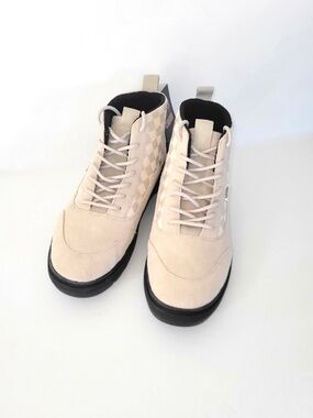 NWT Vans Checkerboard Colfax Boot MTE-1 Shoes Women’s  8.5